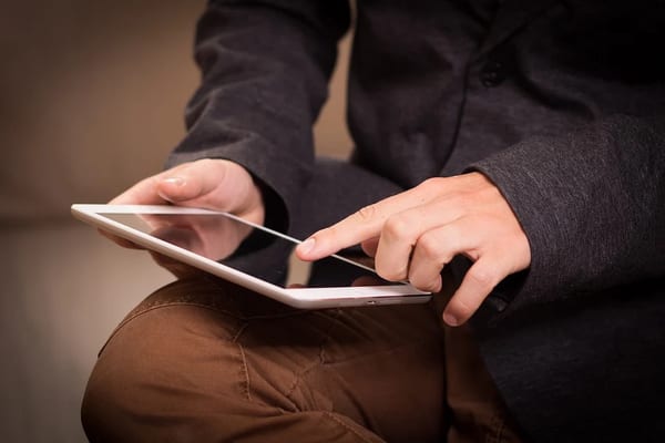 What Can Entrepreneurs Learn from the Online Gaming Industry?